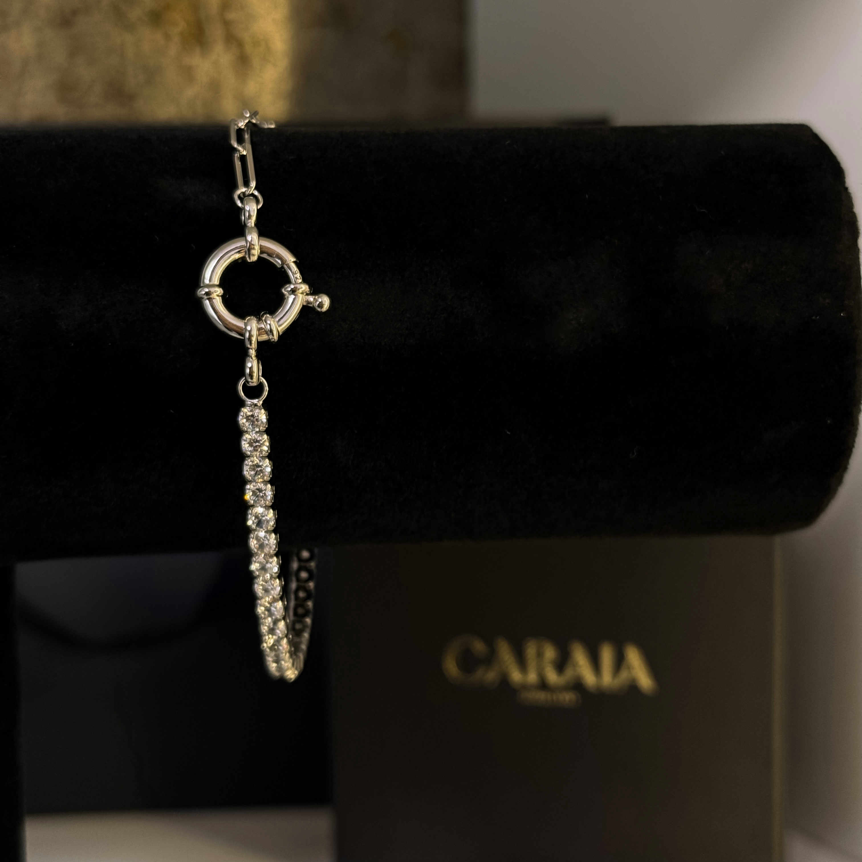 CONTRAST ELEGANCE – balení